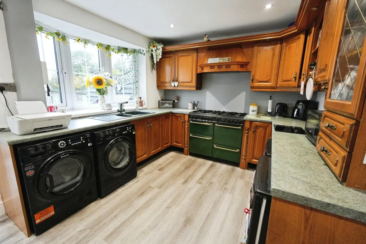 The Oval, Smethwick, B67, photo 8