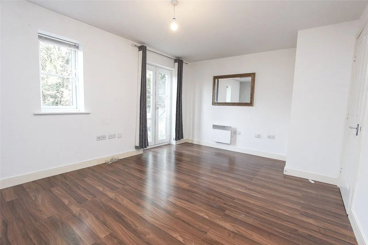Priory Chase, Rayleigh, SS6, photo 6