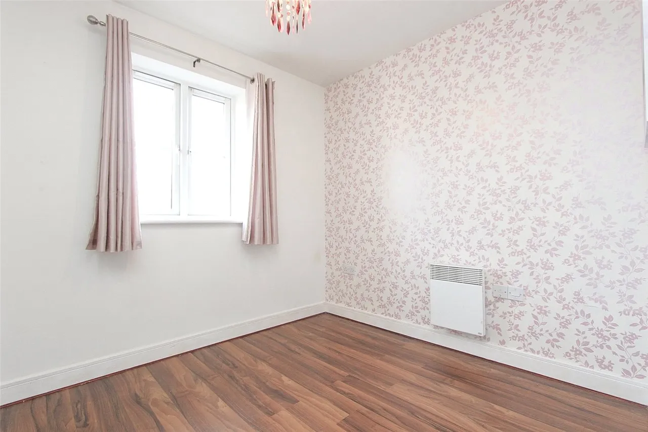 Priory Chase, Rayleigh, SS6, photo 11