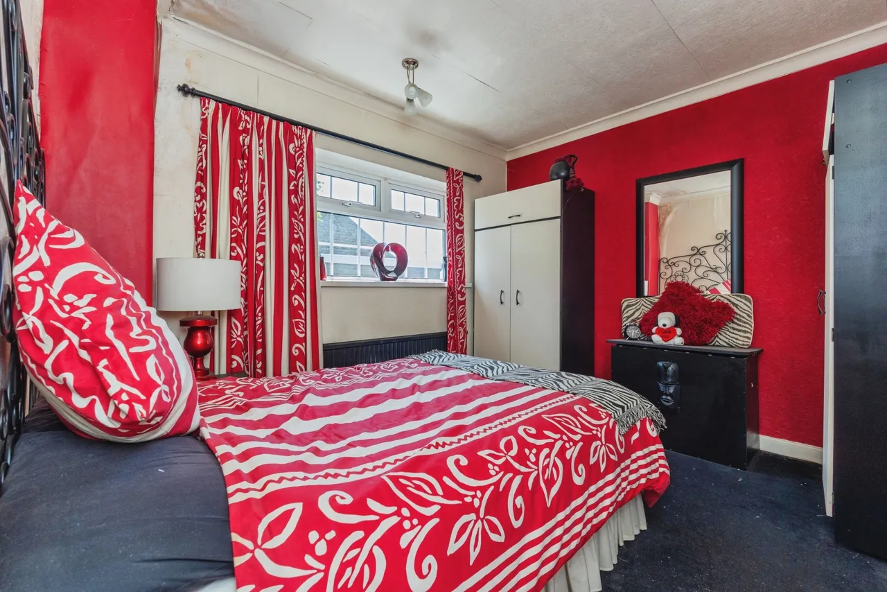 Fields Grove, Hollingworth, SK14, photo 15