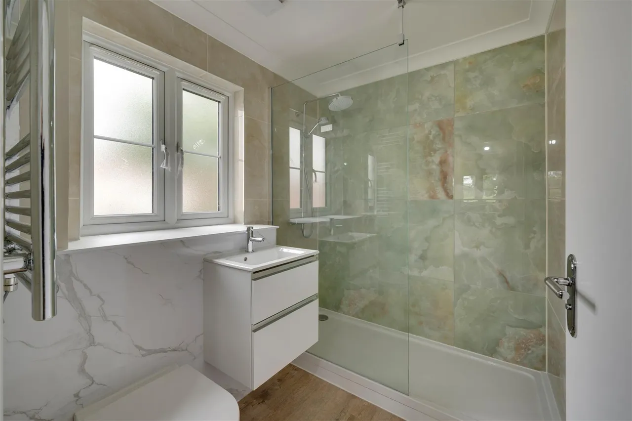 Cygnet Close, London, NW10, photo 5