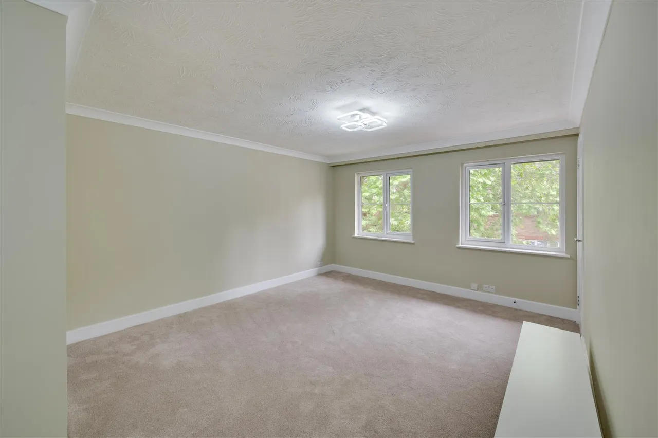 Cygnet Close, London, NW10, photo 3