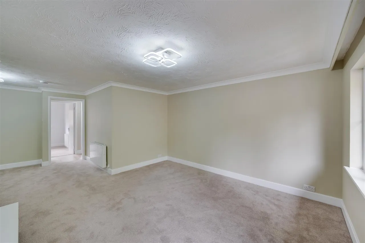 Cygnet Close, London, NW10, photo 8