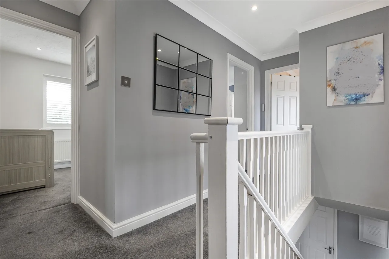 Pilgrims View, Greenhithe, DA9, photo 18
