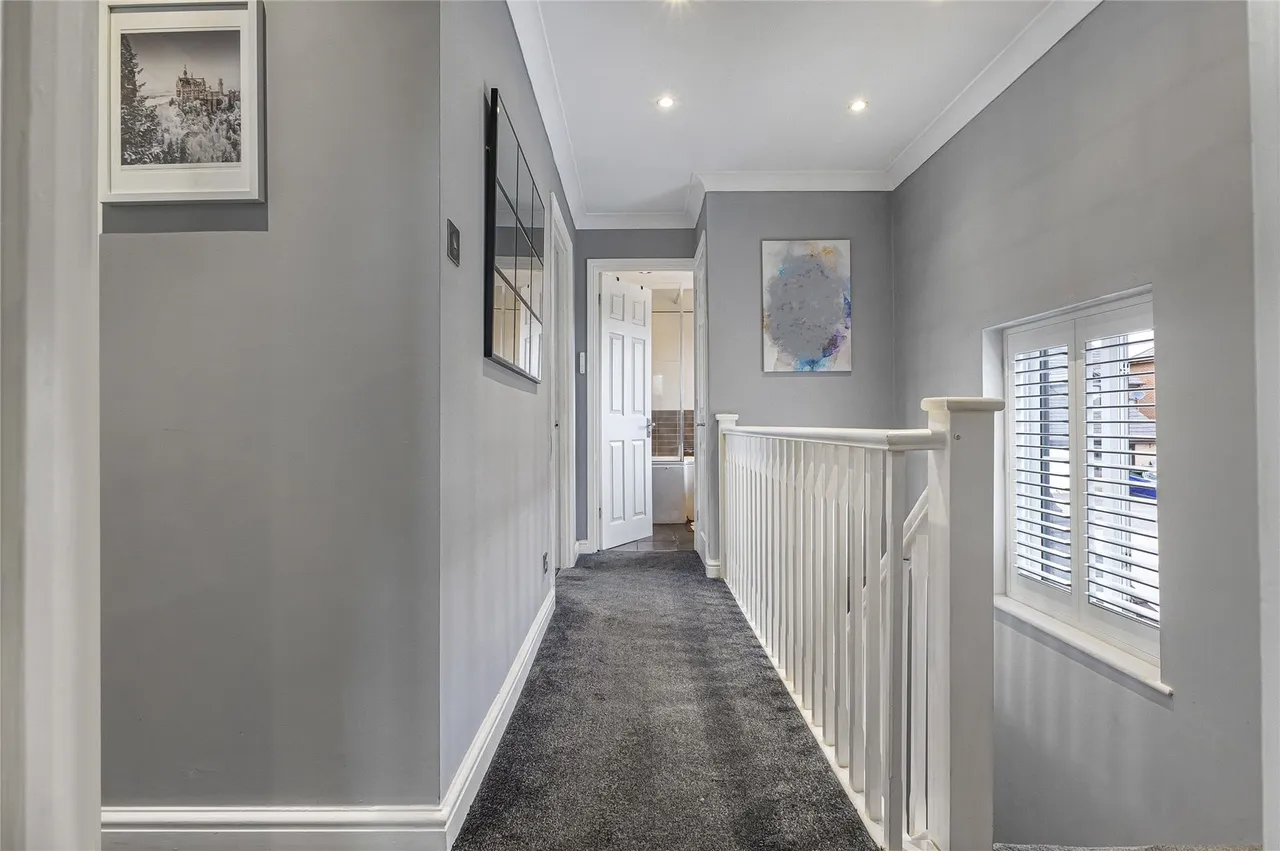Pilgrims View, Greenhithe, DA9, photo 17