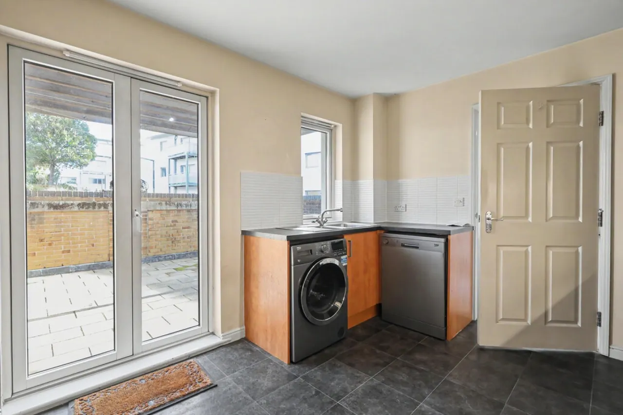 Stone Close, Harbour Reach, BH15, photo 7