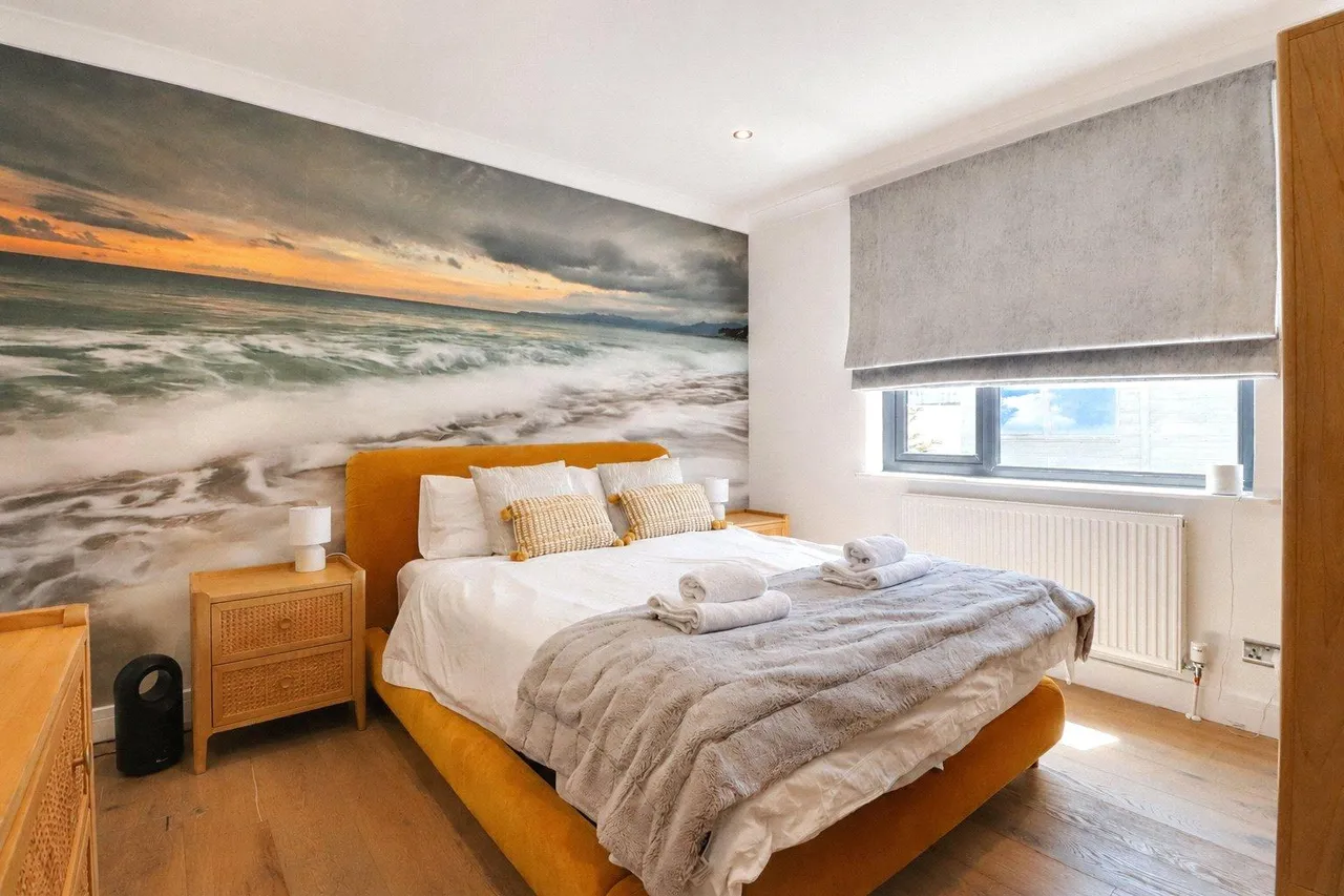 Pebbleridge Road, Westward Ho!, photo 17