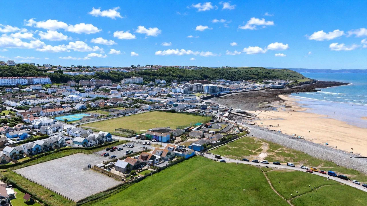 Pebbleridge Road, Westward Ho!, photo 42