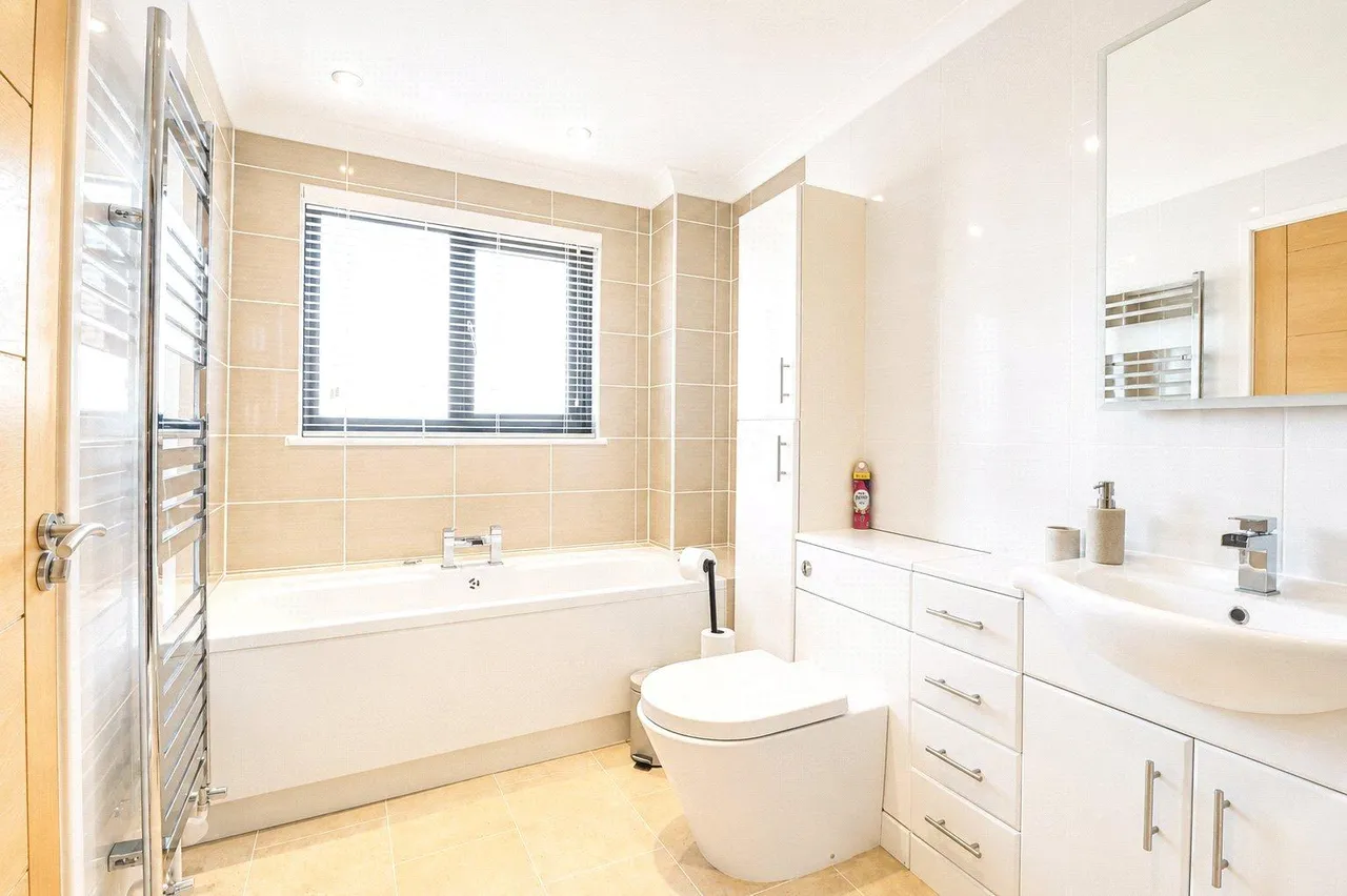 Pebbleridge Road, Westward Ho!, photo 31