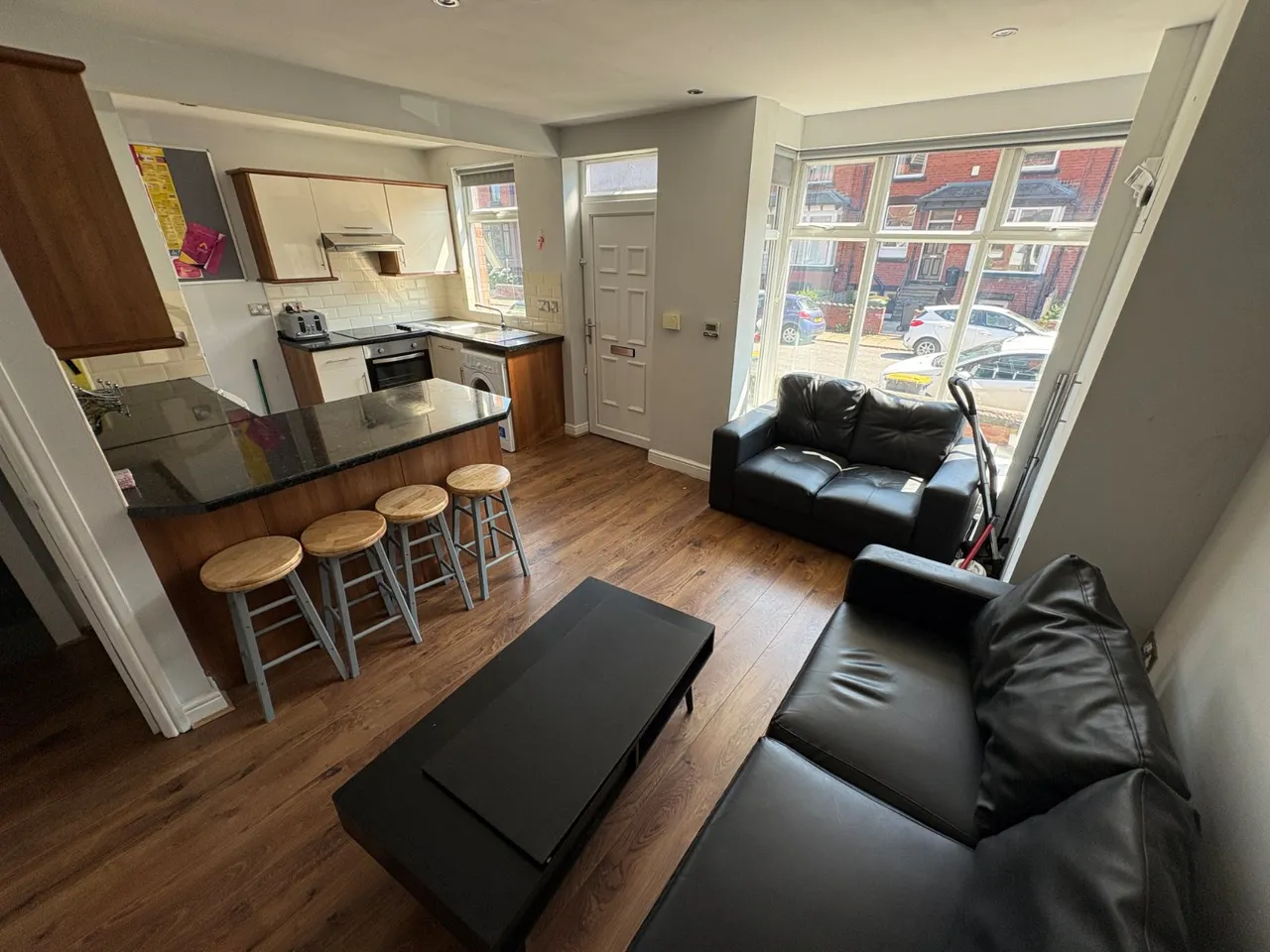 4 bed house to rent, Trelawn Avenue, Headingley, LS6