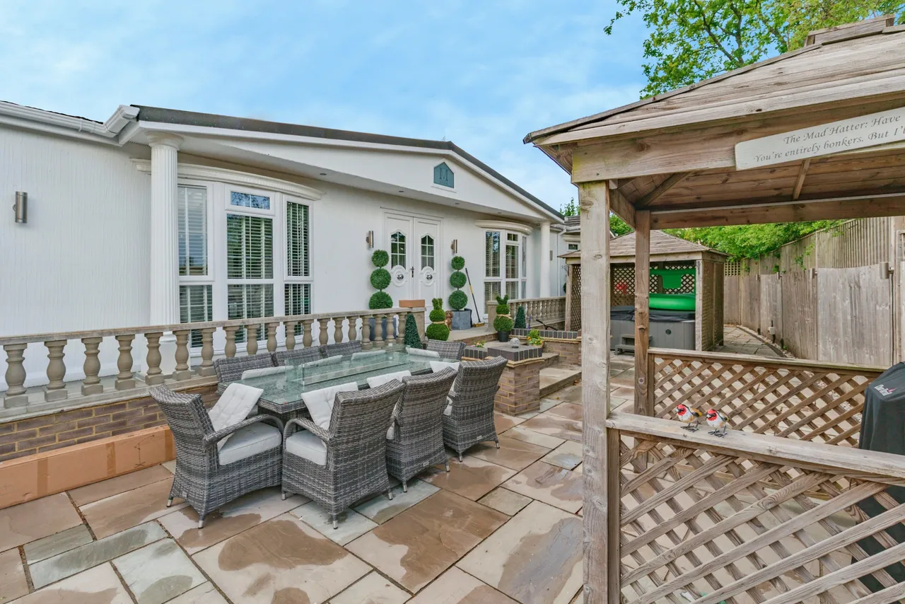 Dunsfold Road, Cranleigh, GU6, photo 6