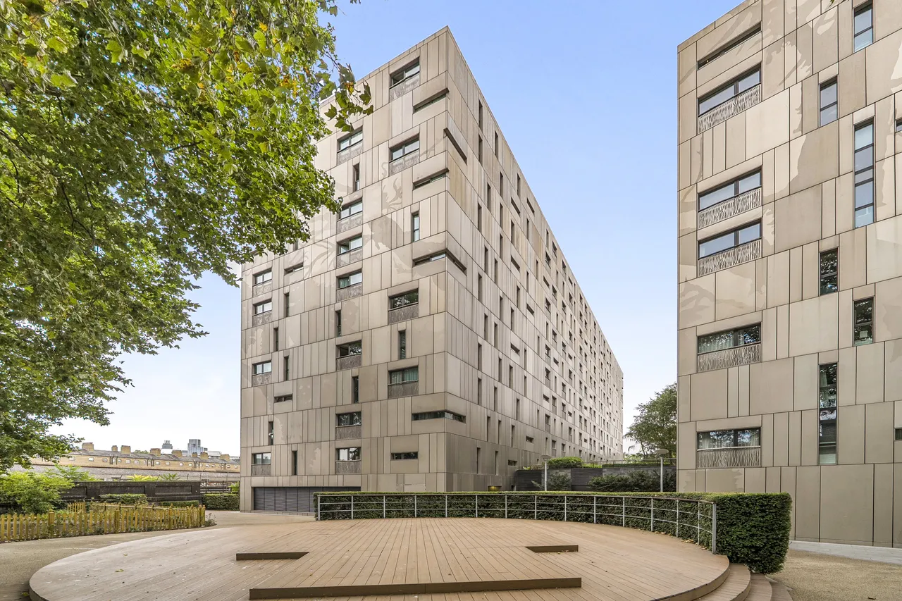 1 bed flat to rent — 178 Woods House, Grosvenor Waterside, 7 Gatliff Road, London