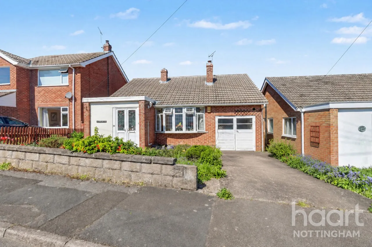 3 bed house for sale, Lowlands Drive, Keyworth, NG12