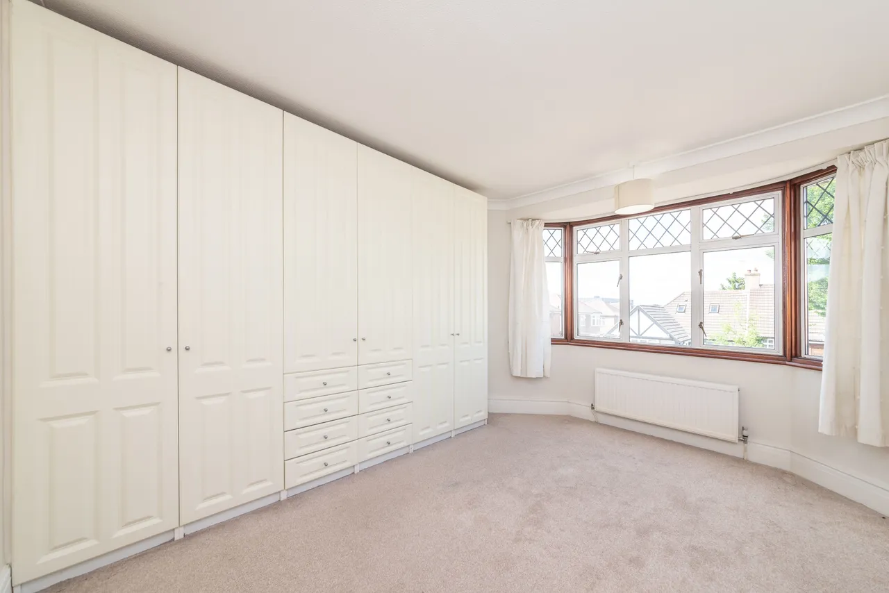 121 Normandy Avenue, Barnet, photo 5