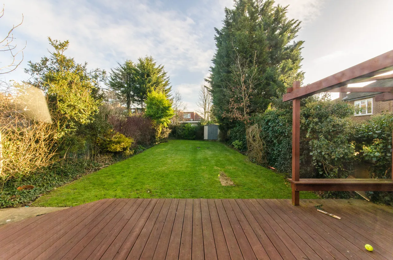 121 Normandy Avenue, Barnet, photo 10
