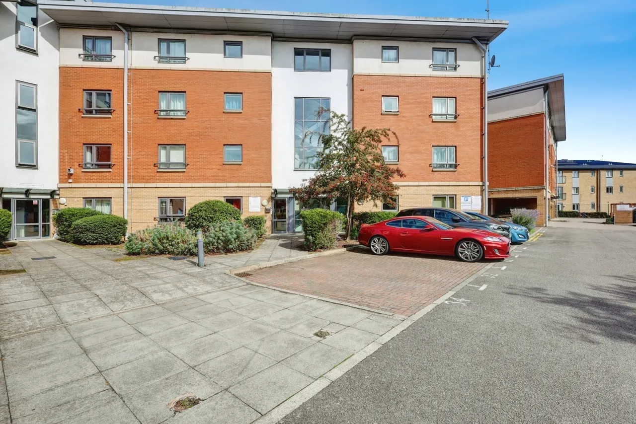 West Cotton Close, Northampton, Northamptonshire, NN4, photo 17