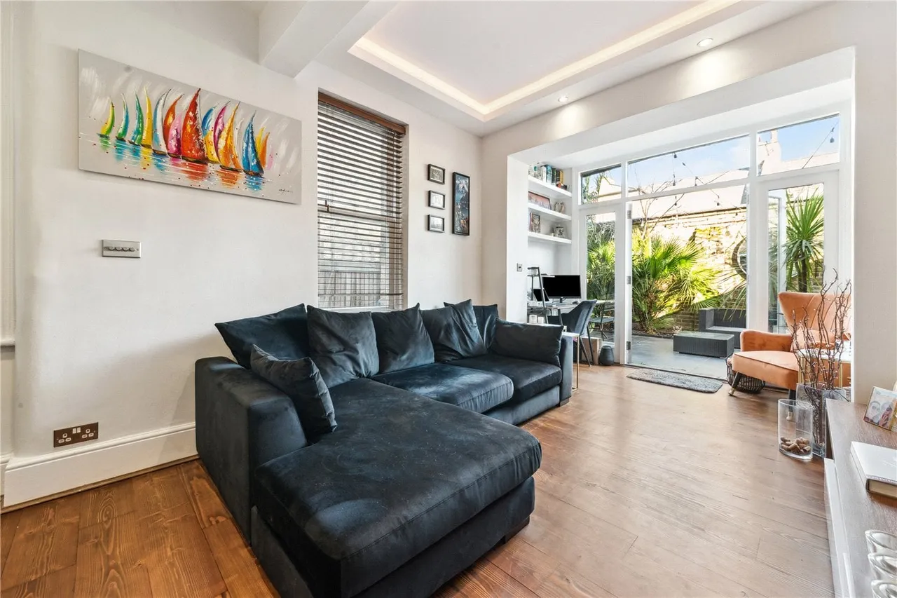 Queenstown Road, Wandsworth, London, SW8, photo 5