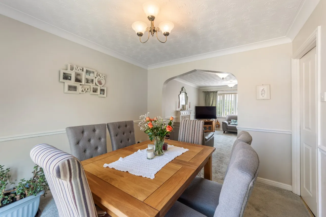 Wychbold Close, Callow Hill, Redditch, B97 5YG, photo 9