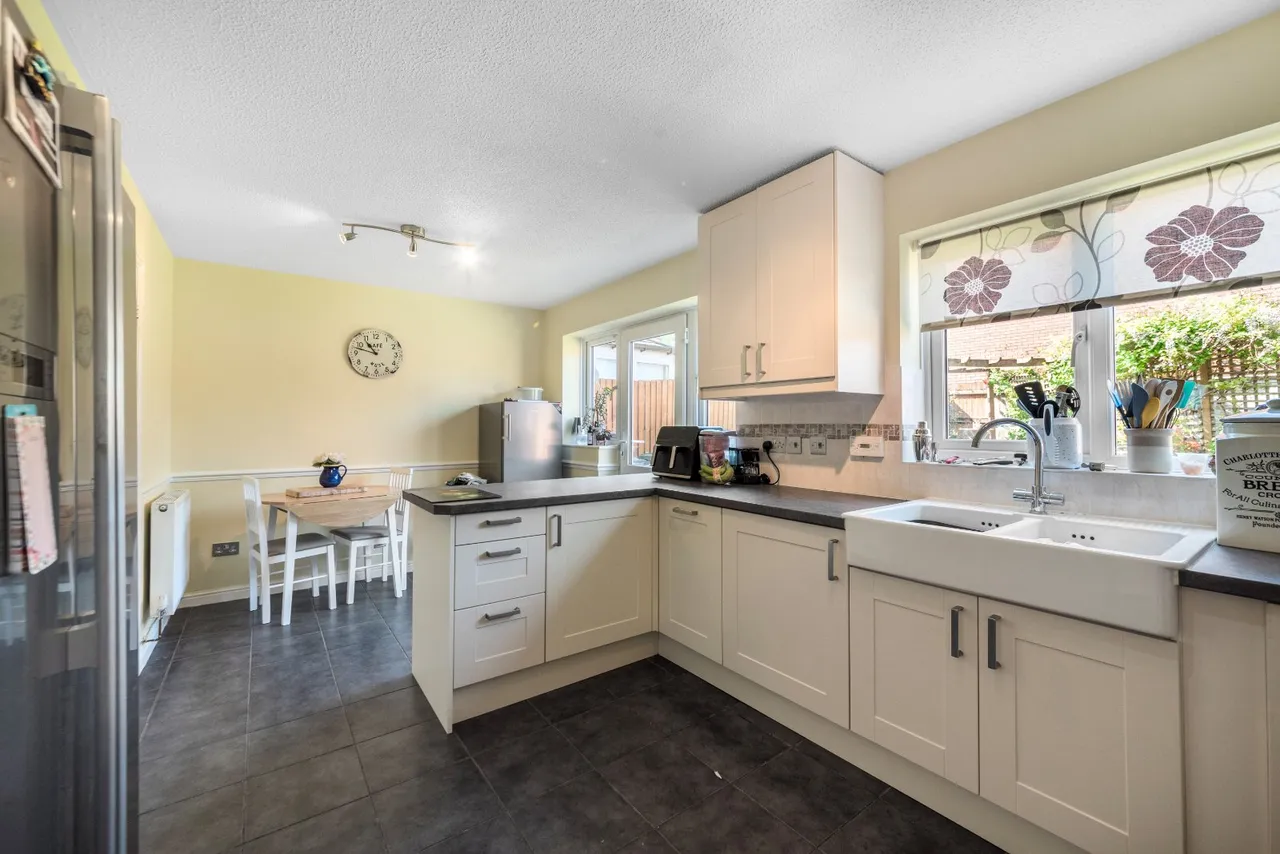 Wychbold Close, Callow Hill, Redditch, B97 5YG, photo 2