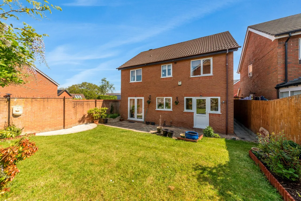 Wychbold Close, Callow Hill, Redditch, B97 5YG, photo 23