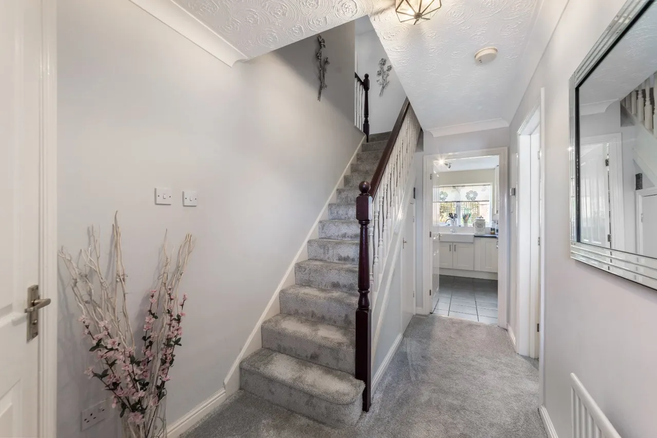 Wychbold Close, Callow Hill, Redditch, B97 5YG, photo 11