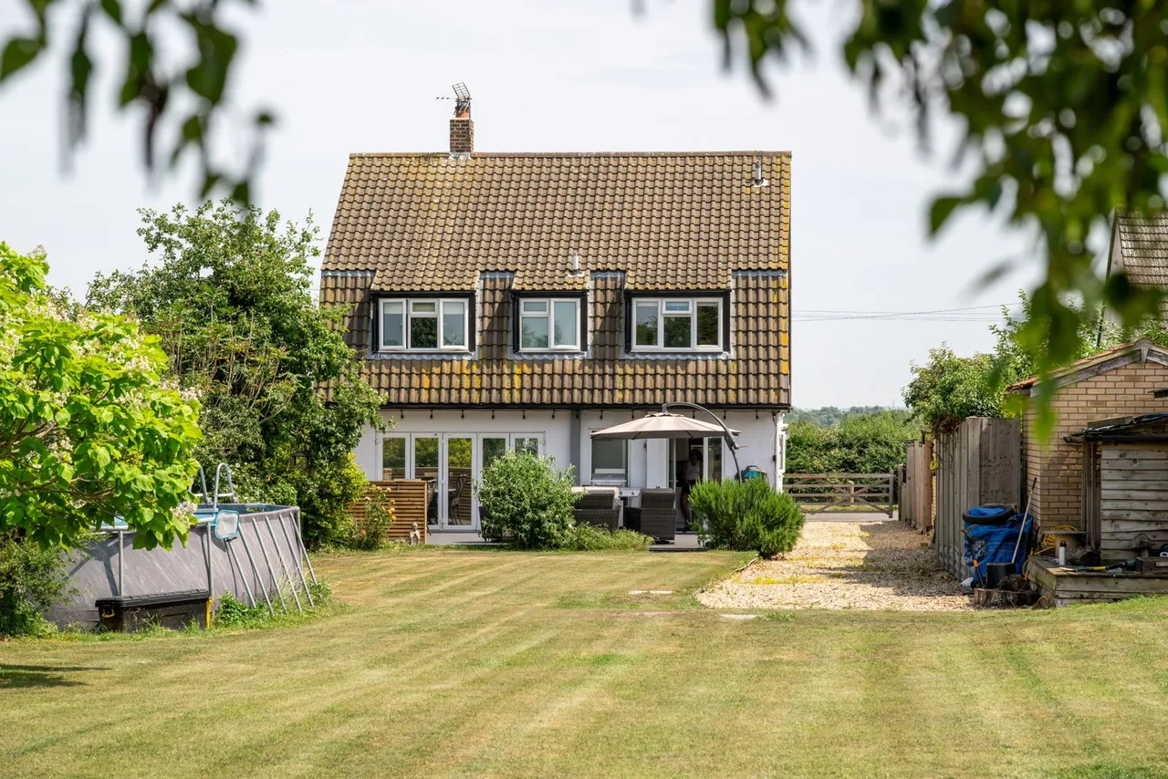 New Road, Clifton, SG17, photo 26