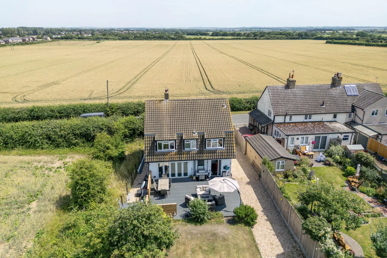 New Road, Clifton, SG17, photo 27