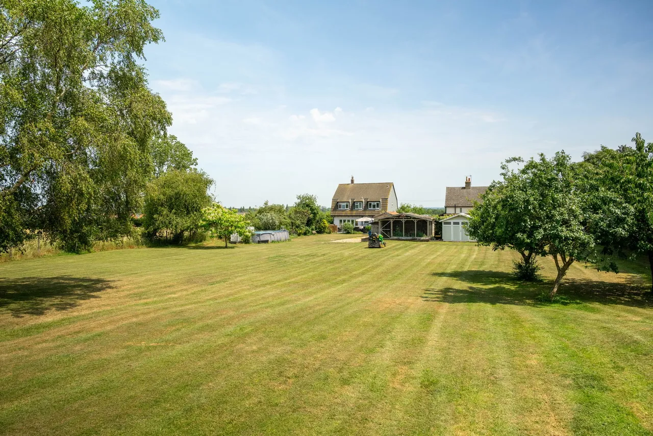 New Road, Clifton, SG17, photo 25