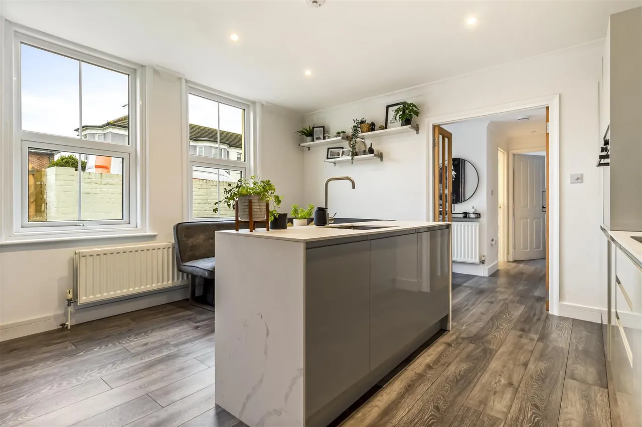 Pavilion Road, Worthing, photo 6