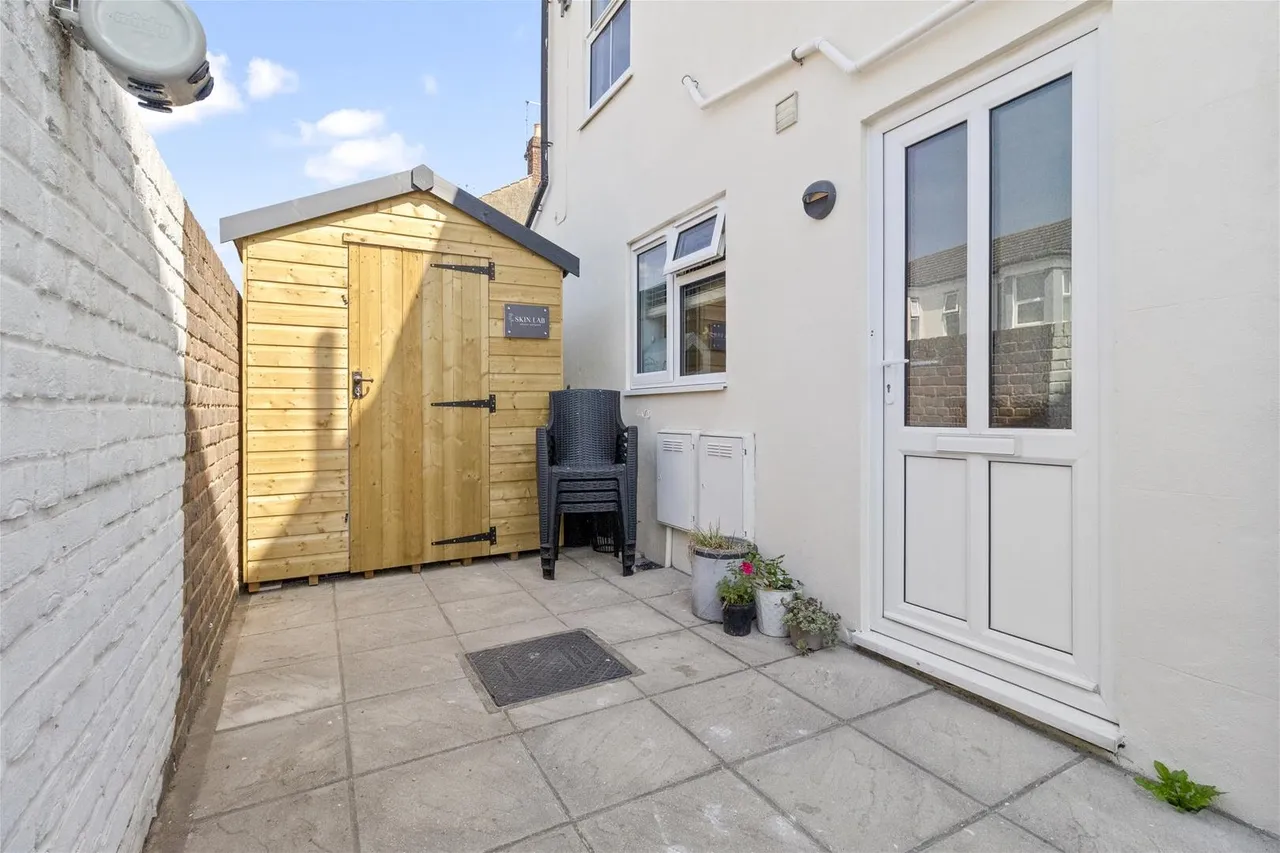 Pavilion Road, Worthing, photo 20