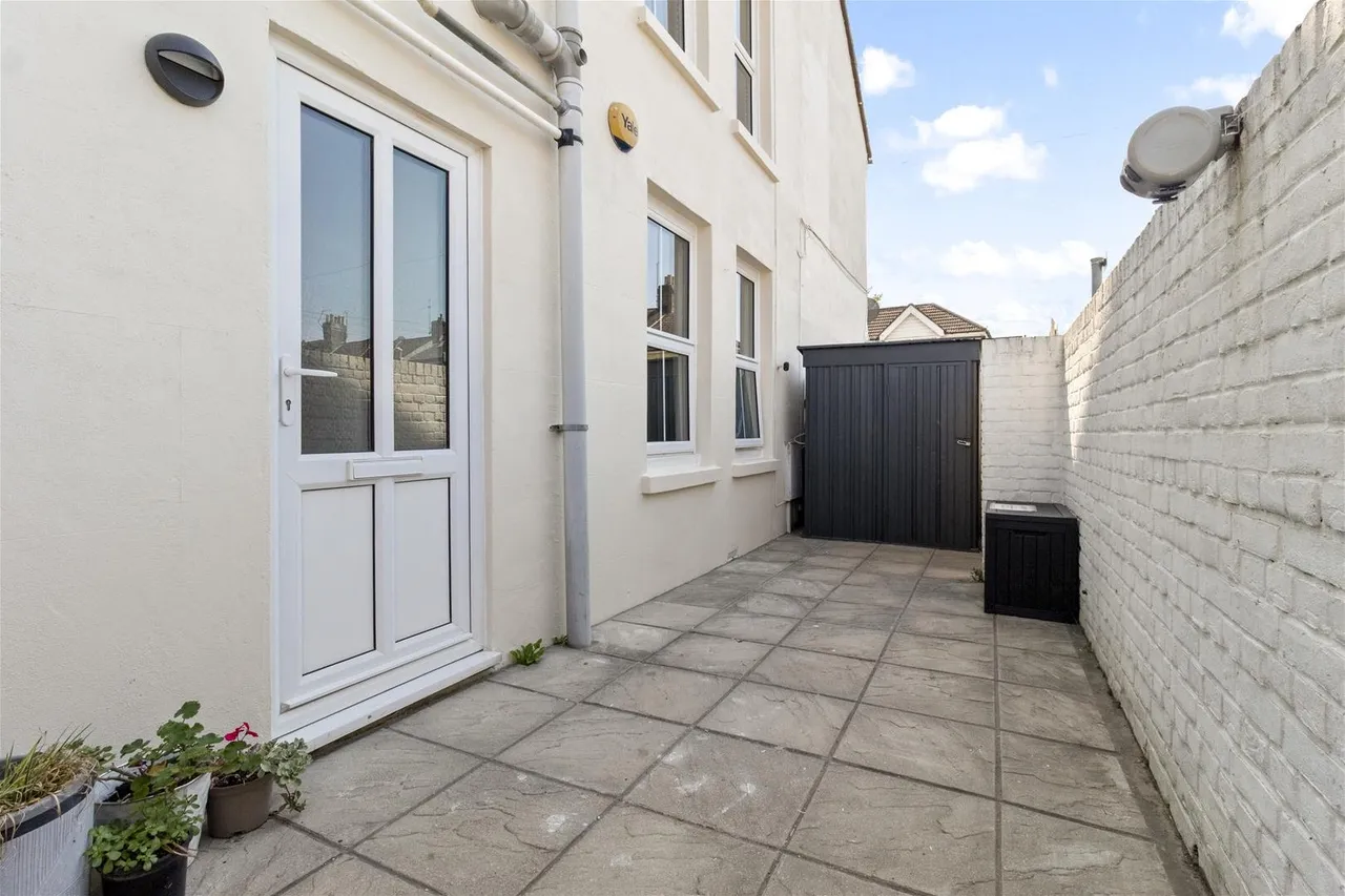 Pavilion Road, Worthing, photo 18