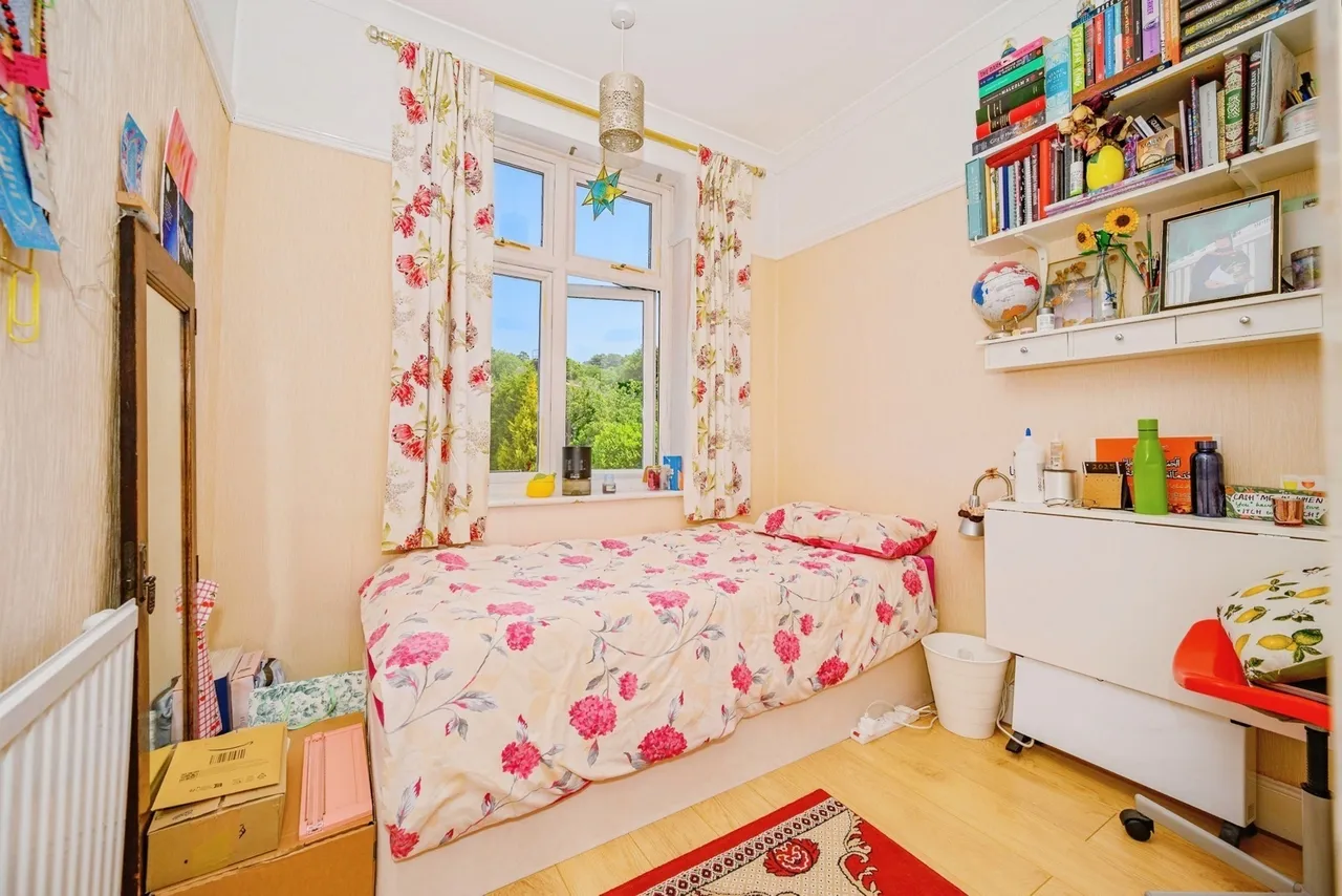 Wychwood Avenue, Luton, Bedfordshire, LU2, photo 12