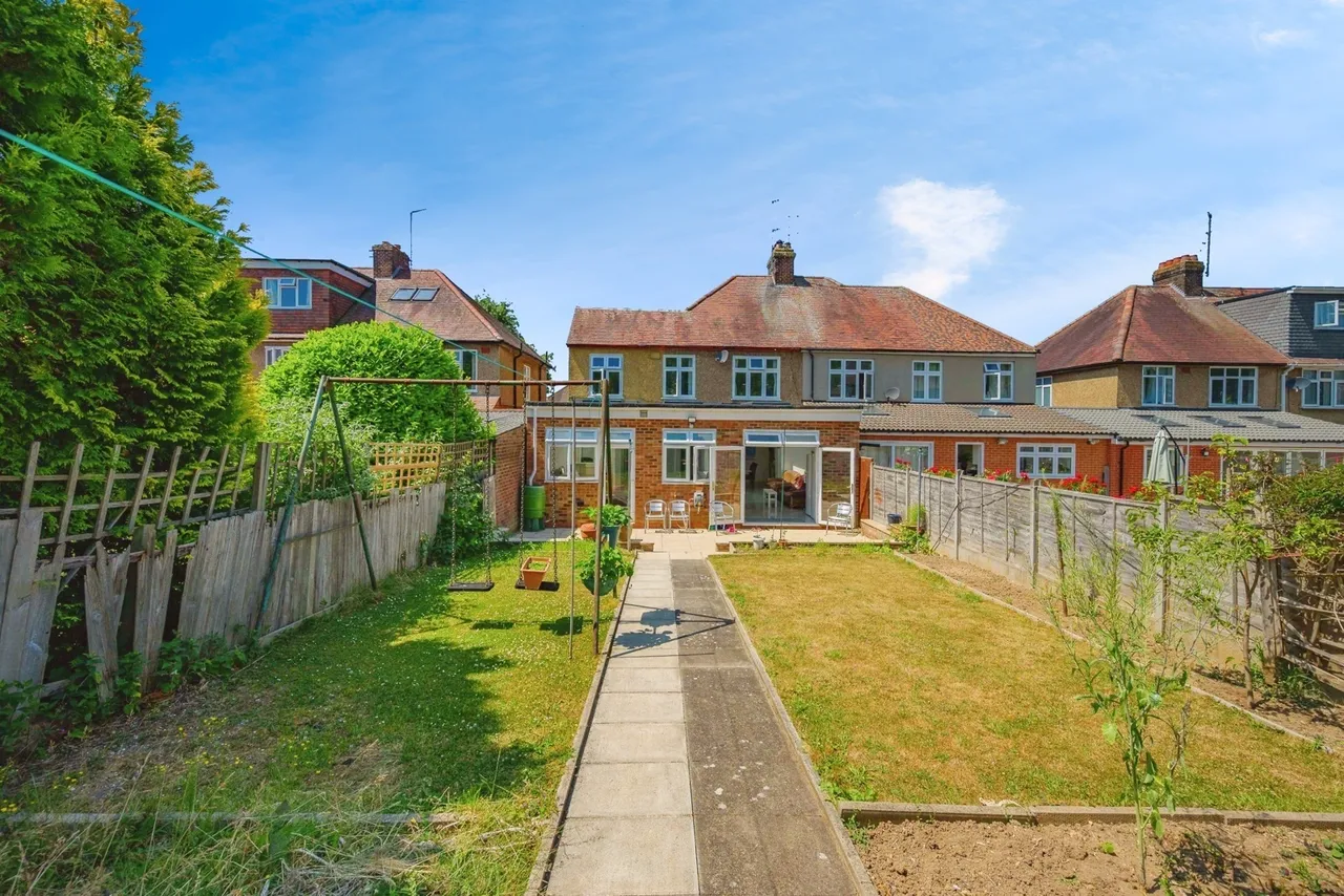 Wychwood Avenue, Luton, Bedfordshire, LU2, photo 16