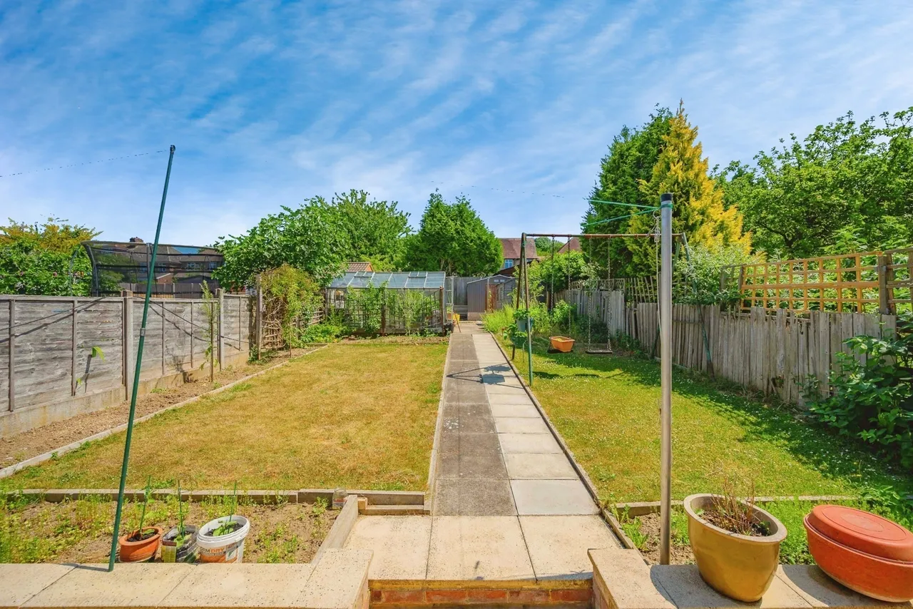 Wychwood Avenue, Luton, Bedfordshire, LU2, photo 17