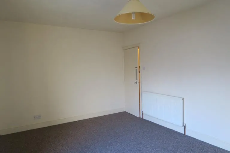 York Avenue, West End, LN1, photo 11