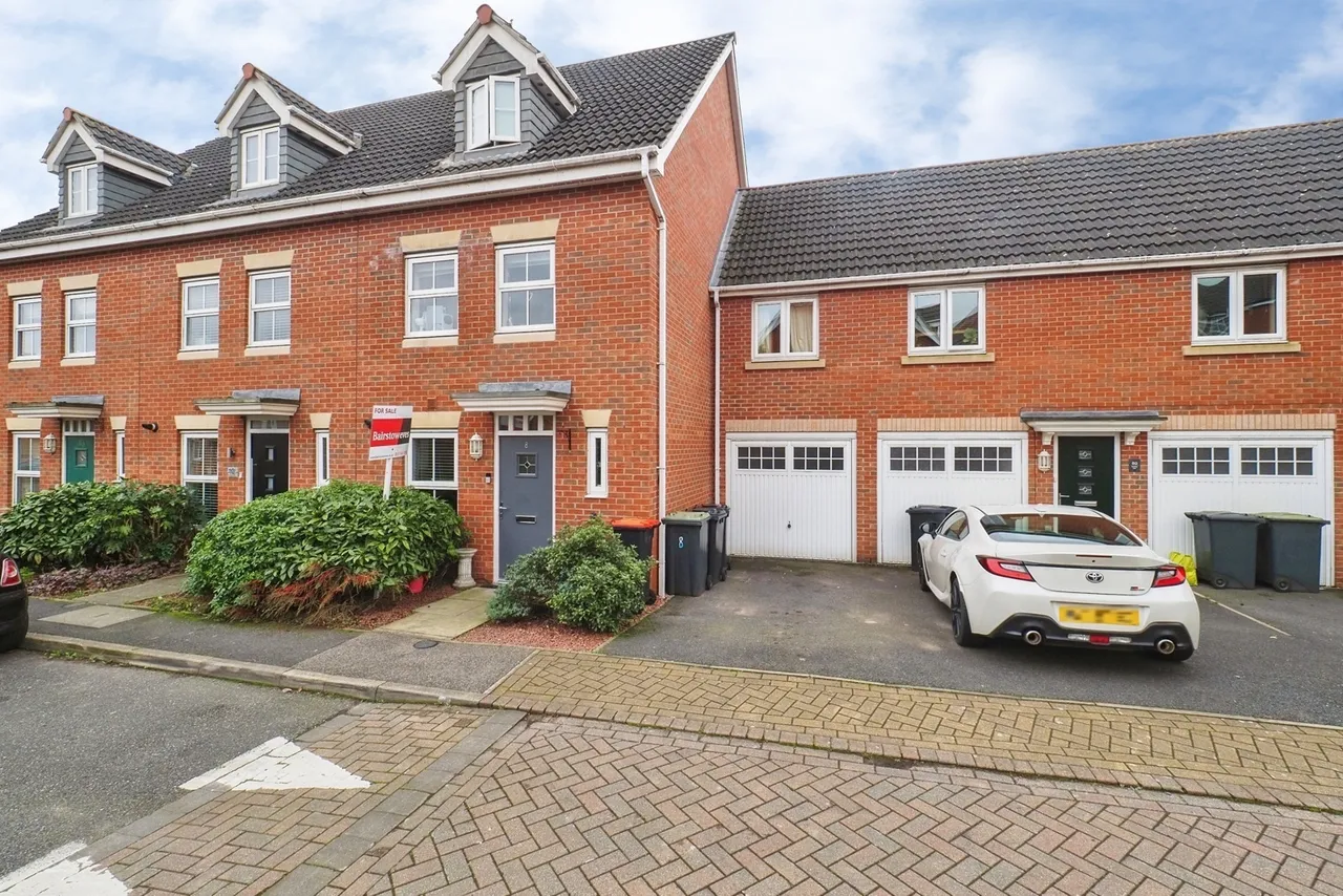 3 bed house for sale — Balshaw Way, Chilwell, Beeston, Nottingham, NG9