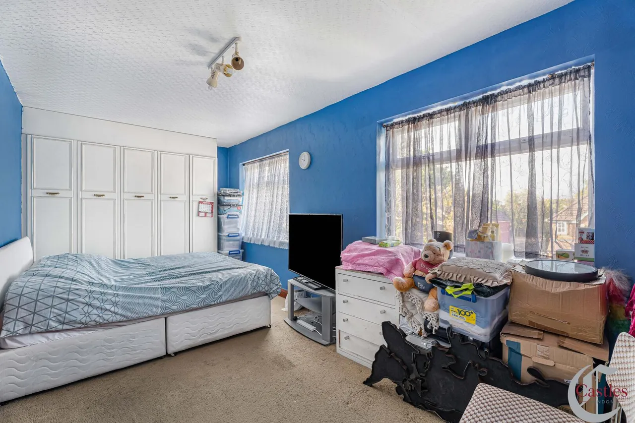 Chase Road, N14, photo 7