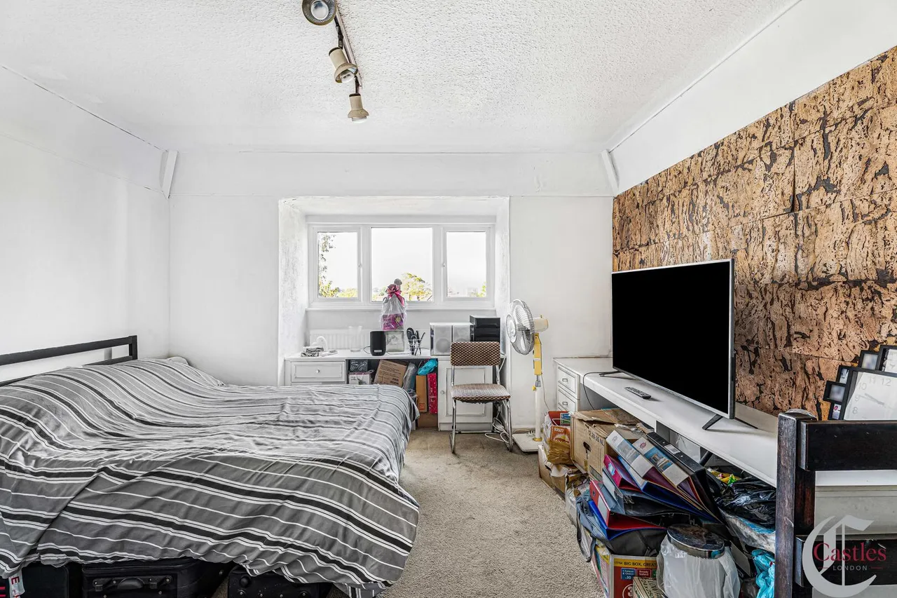 Chase Road, N14, photo 3