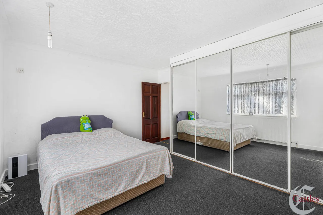Chase Road, N14, photo 9