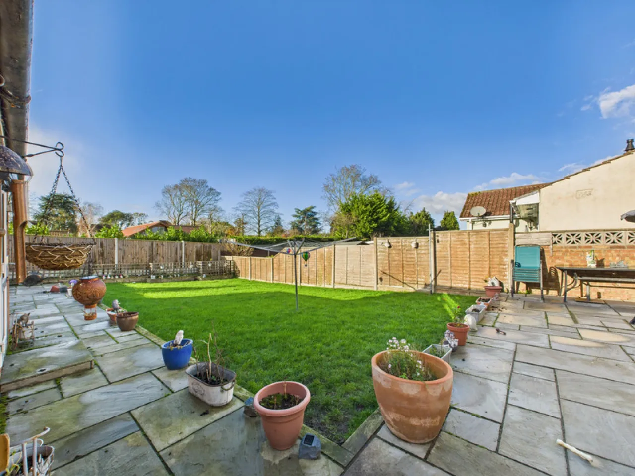 4 bed property for sale, Loxley Road, Lowestoft