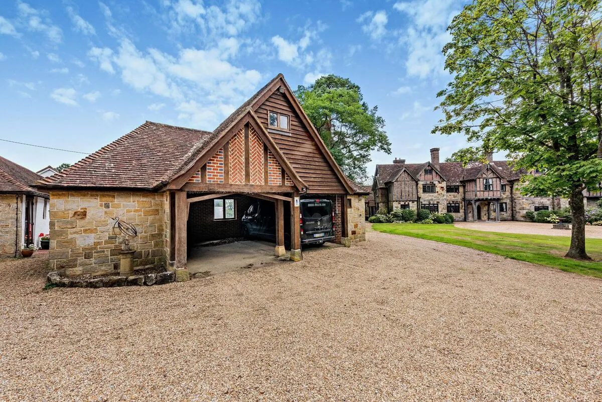 Chillies Lane, High Hurstwood, TN6, photo 33