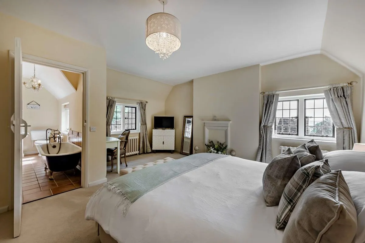 Chillies Lane, High Hurstwood, TN6, photo 13