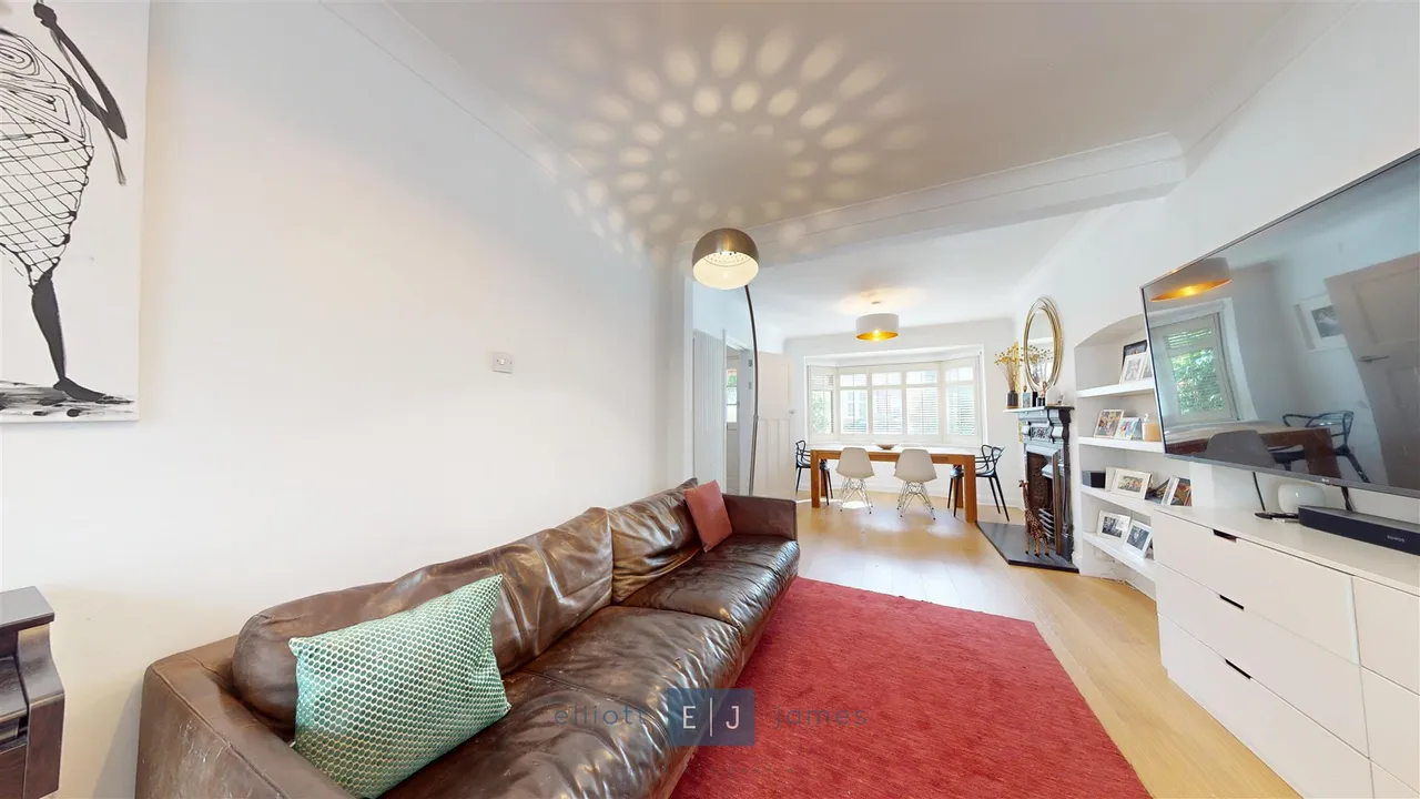 Lower Park Road, Loughton, photo 8