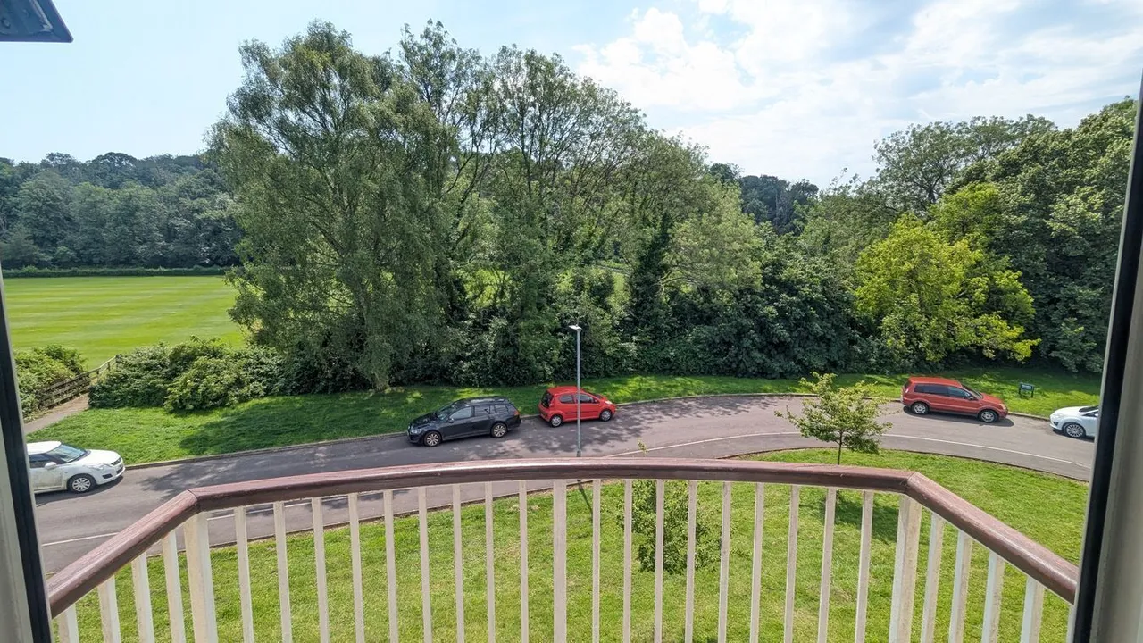 St Andrews Court, Wells, BA5, photo 12