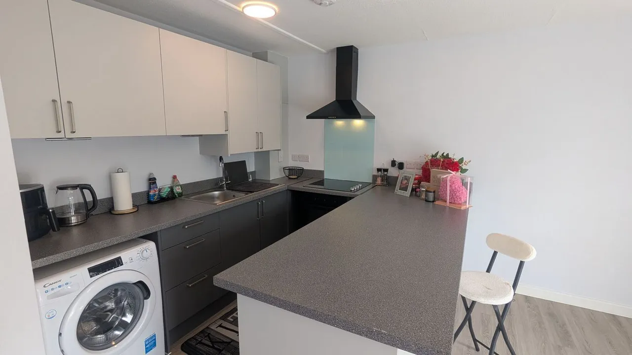 St Andrews Court, Wells, BA5, photo 4