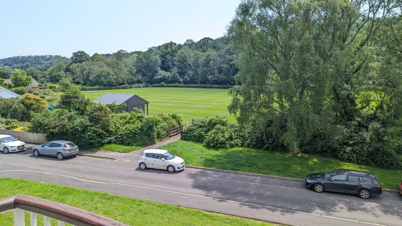St Andrews Court, Wells, BA5, photo 13