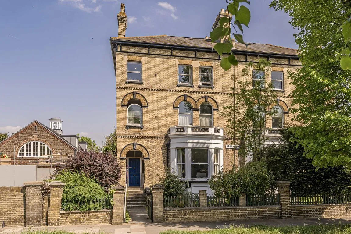 1 bed property to rent, Church Grove, Hampton Wick, KT1