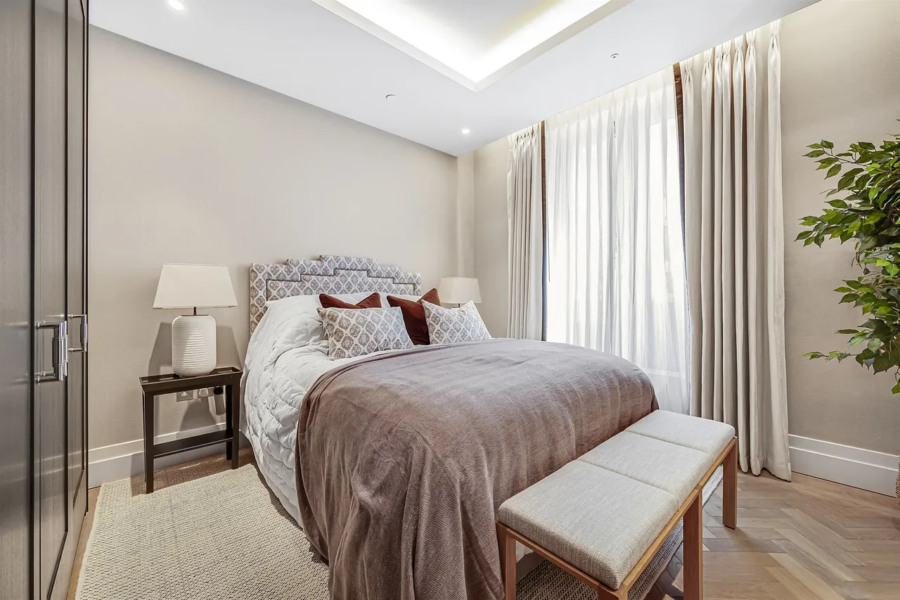 London, Chelsea, SW1W, photo 13