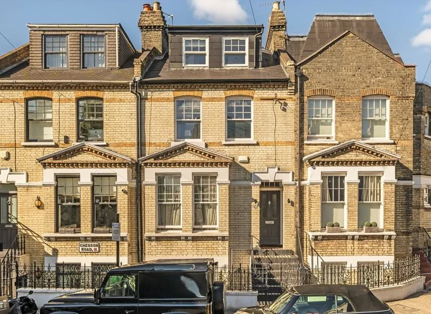 3 bed flat for sale — Chesson Road, London, W14