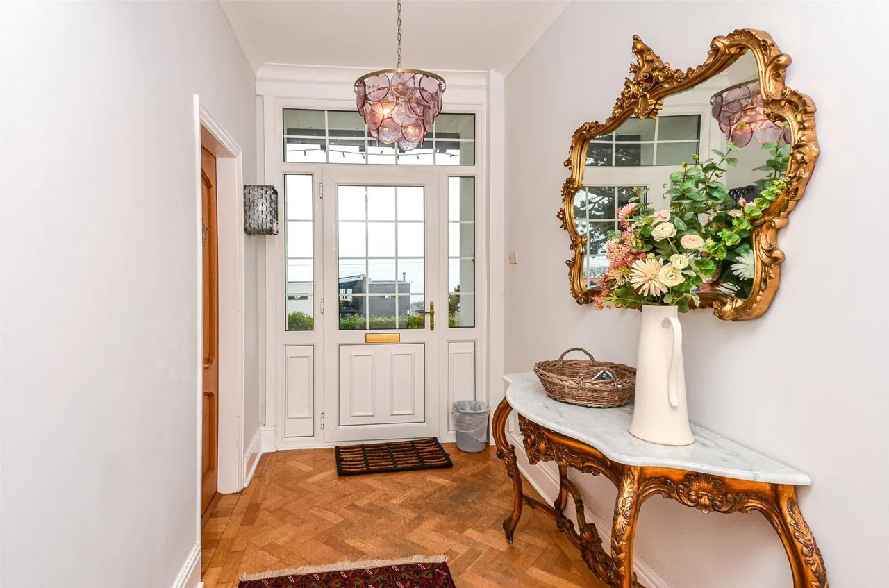 Pen Y Bryn Road, Colwyn Bay, LL29, photo 3